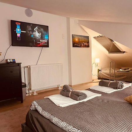 Апартаменты King House & Garden With Ac And Free Parking Possibility Будапешт Экстерьер фото